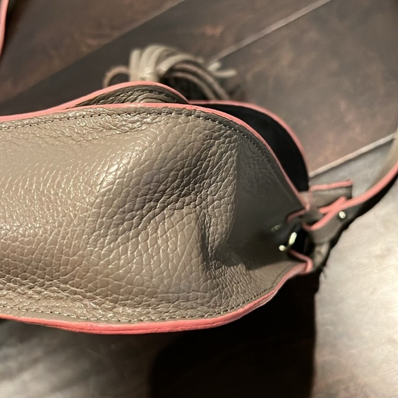 Cuir Rose pebbled leather pink and gray shoulder bag EUC - Picture 7 of 12